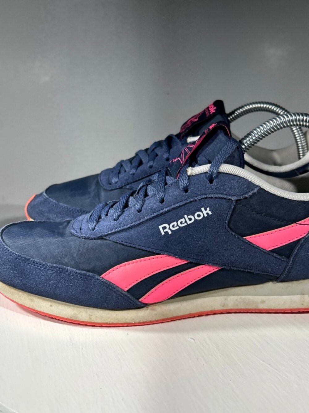 Reebok Classic Womens Shoes Size 9 Blue Pink Casual Fashion Sneakers Gym Walking